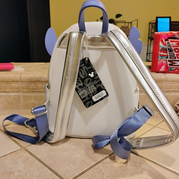 Loungefly Disney Stitch Figural Astronaut Backpack - Picture 3 of 5